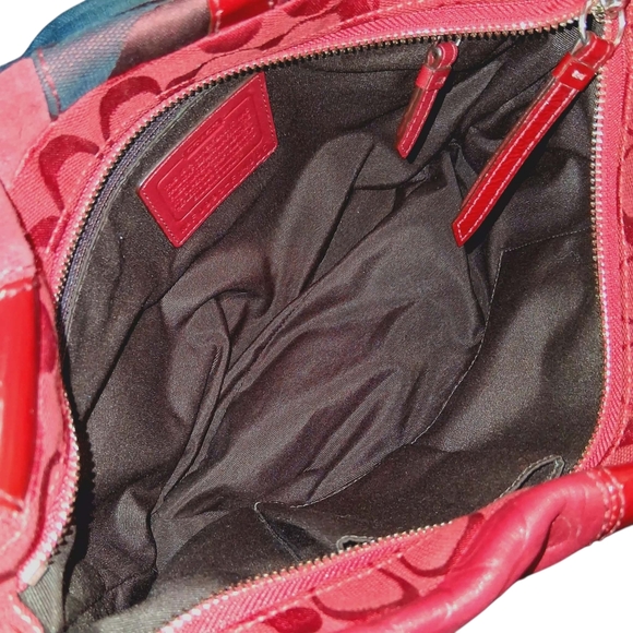 Coach Carly Patchwork Hobo shoulder bag. - Picture 10 of 12